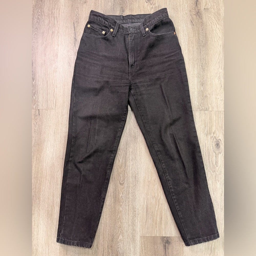 Levi's Vintage Women's High Rise Tapered leg Black Jeans Made In USA from 1997